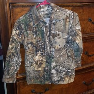 Redhead youth L long sleeved camo shirt w/ collar